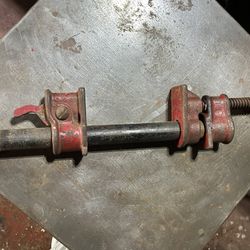 Vintage 3/4” Benchtop Pipe Clamp