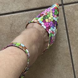 NEW Sz 7 Multicolor Comfortable Hills  SALE SALE $15. 🍀