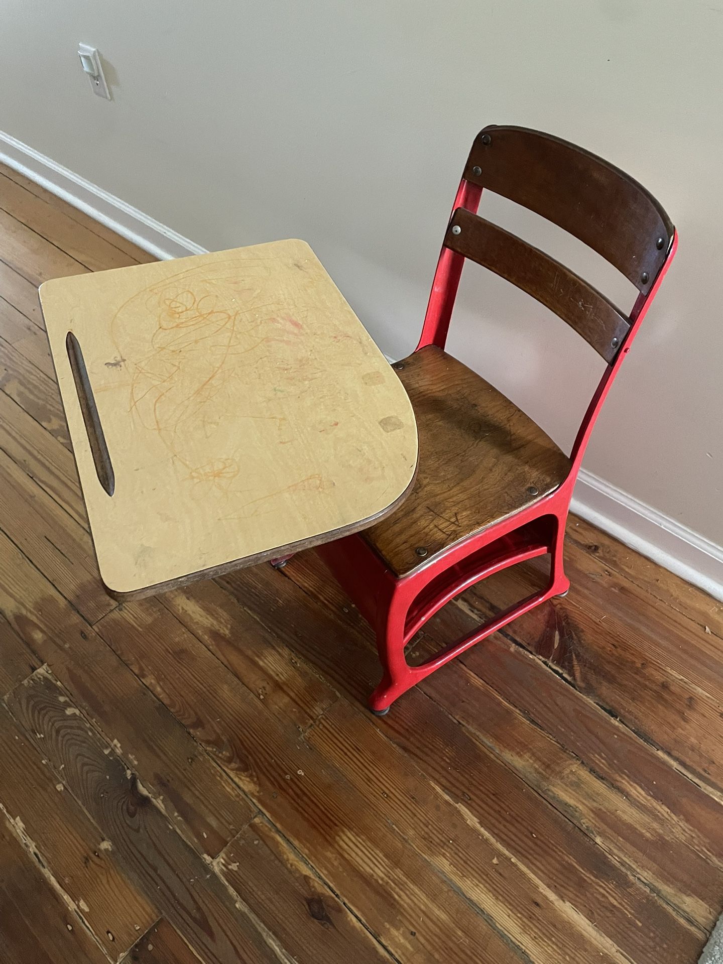 🪑📝🪑 ANTIQUE- VINTAGE - WOODEN CHILDREN'S SCHOOL DESK 🪑📝🪑