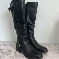 Trendy Tall Black Boots