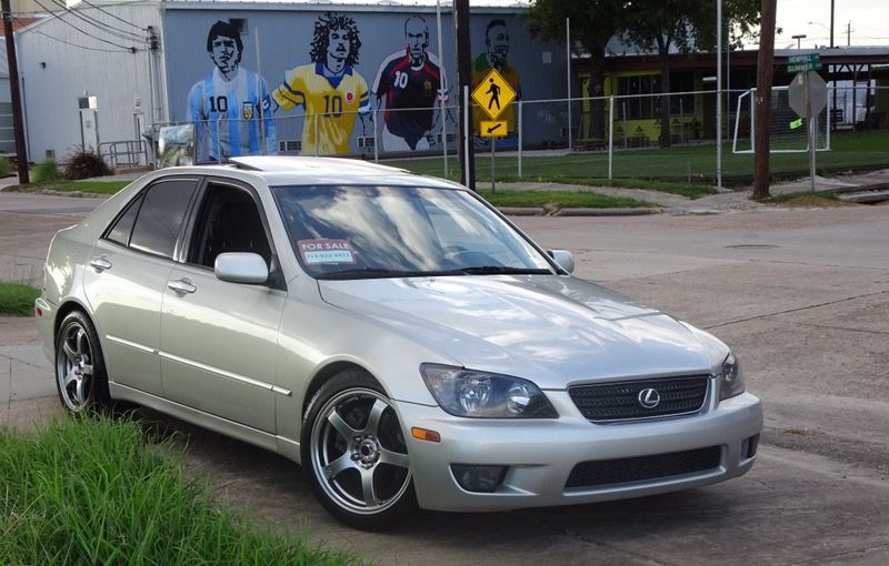 2002 Lexus IS300