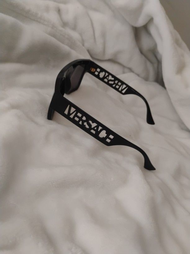 Versace Polarized Blk Glasses