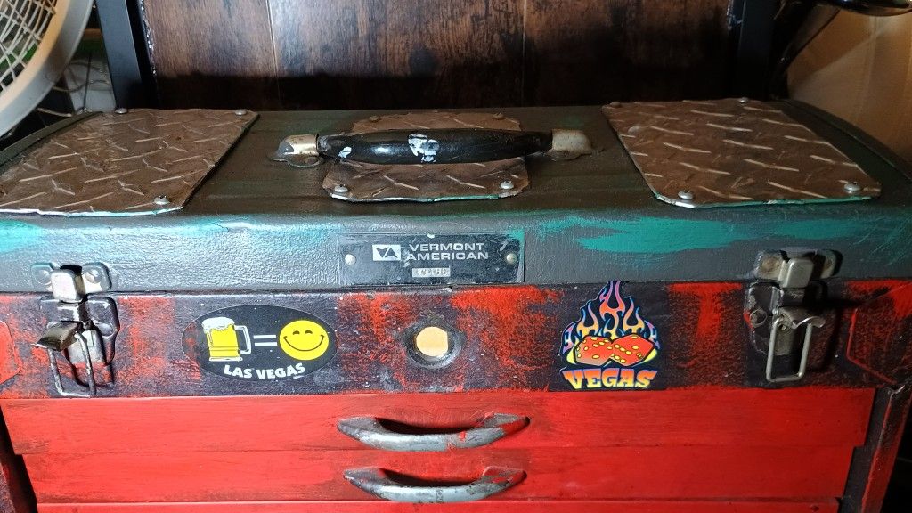 TOOL BOX WITH TOOLS