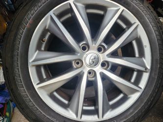 2014 - present infinity q50 wheel with tire