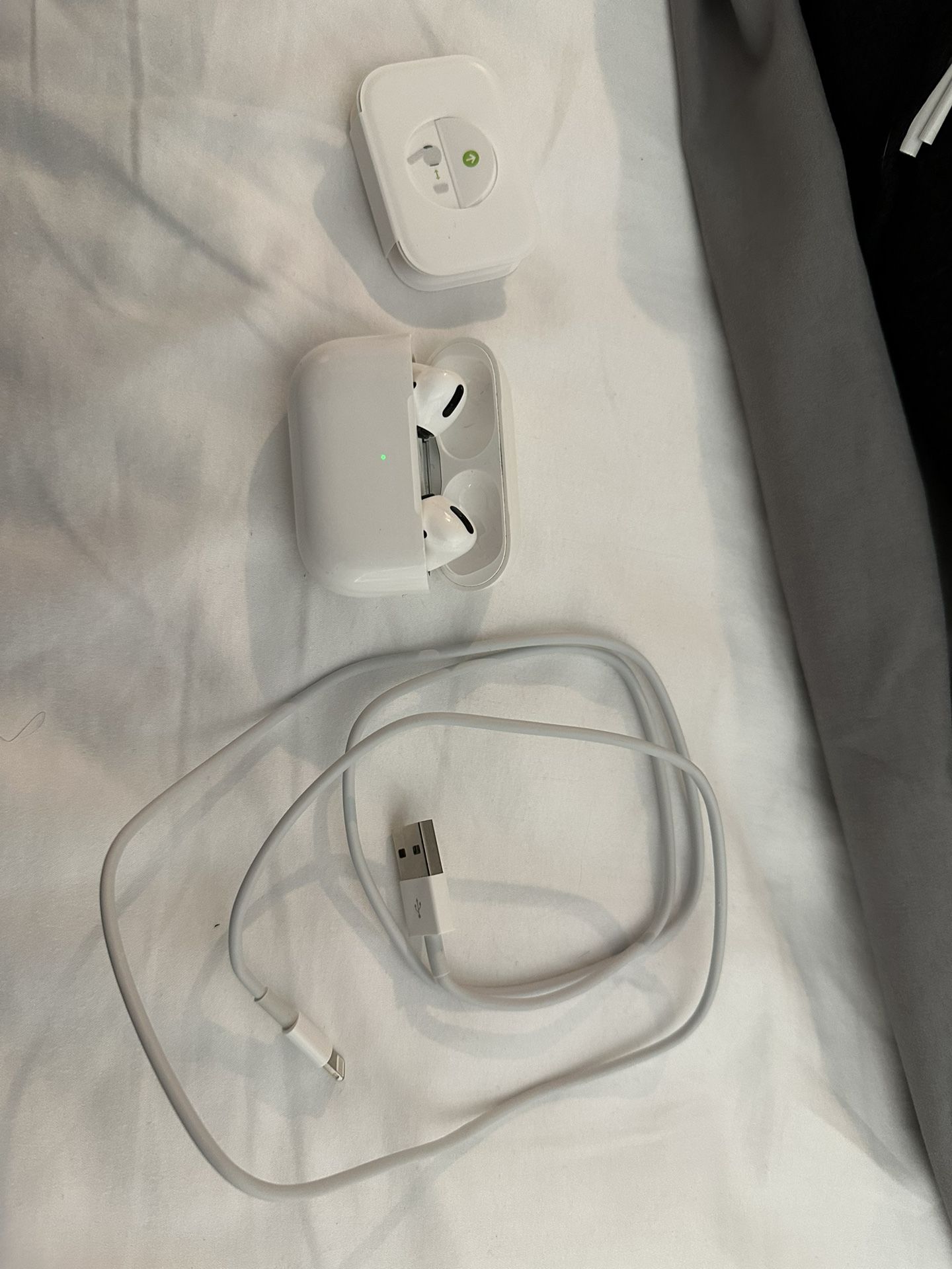 AirPods Pro - New Ear Seals