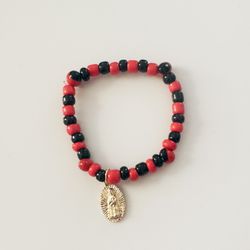 Stretchy Baby Protection Red Black Beaded Bracelet. New