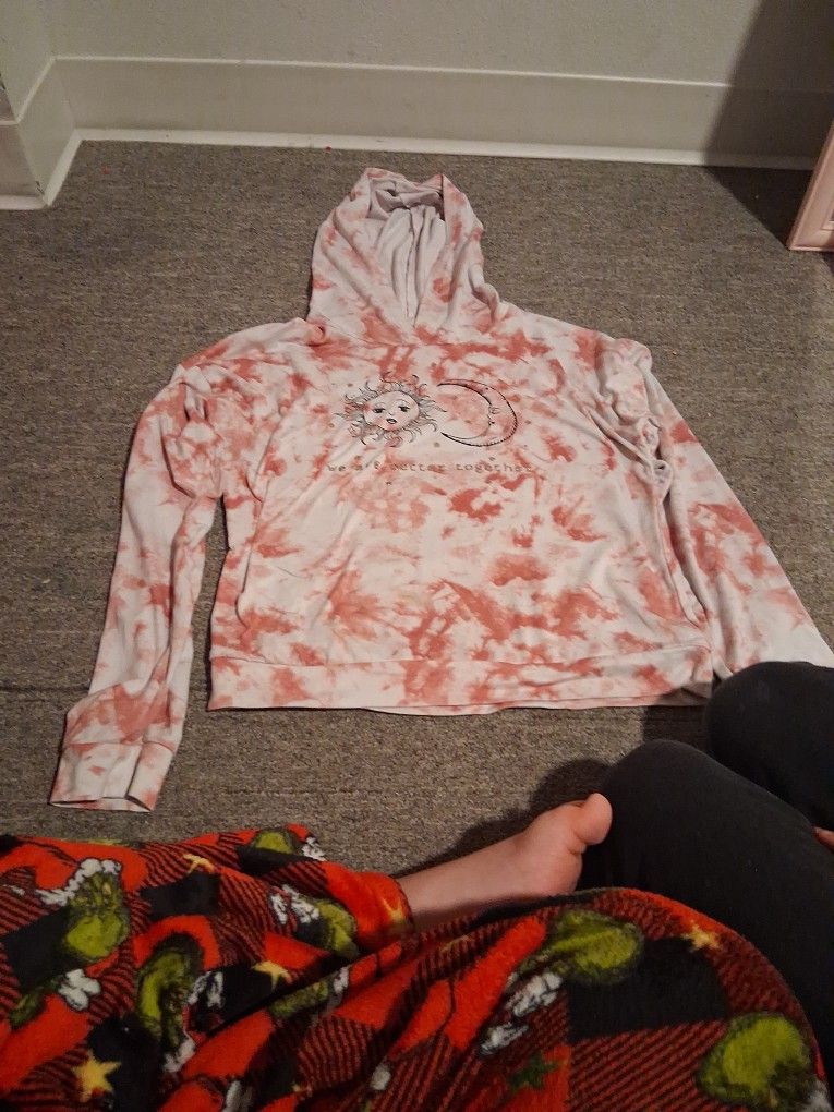 Long Sleave Pink And White Sweatshirt 