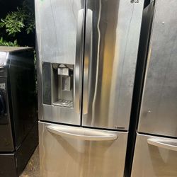 33 Inches REFRIGERATOR / PERFECT CONDITION 