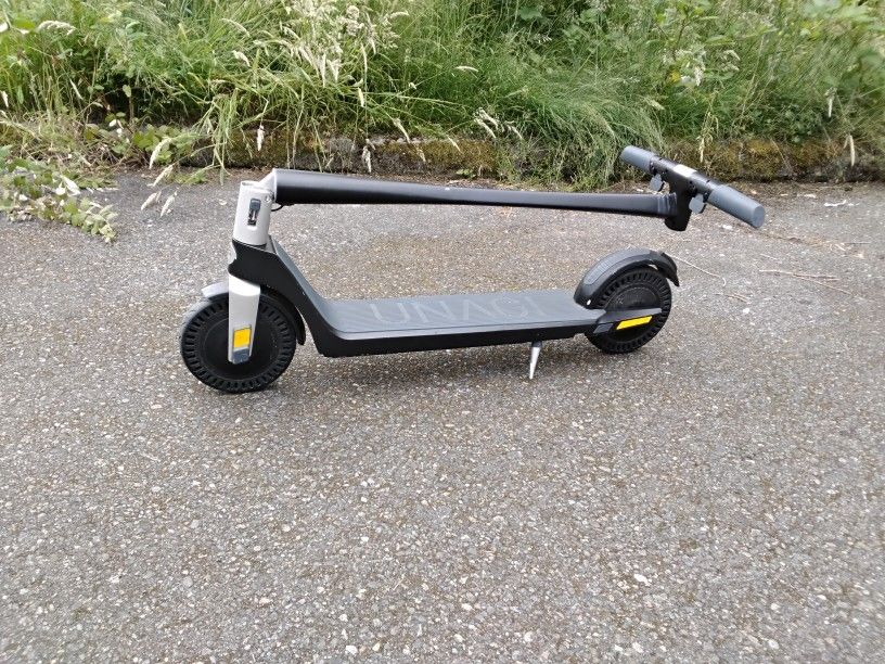 Unagi Scooter For Parts (Locked)