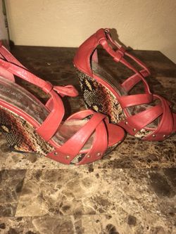 Qupid red wedges 8.5