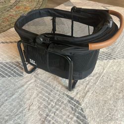 Pet Gear 360 View Carrier /booster Seat