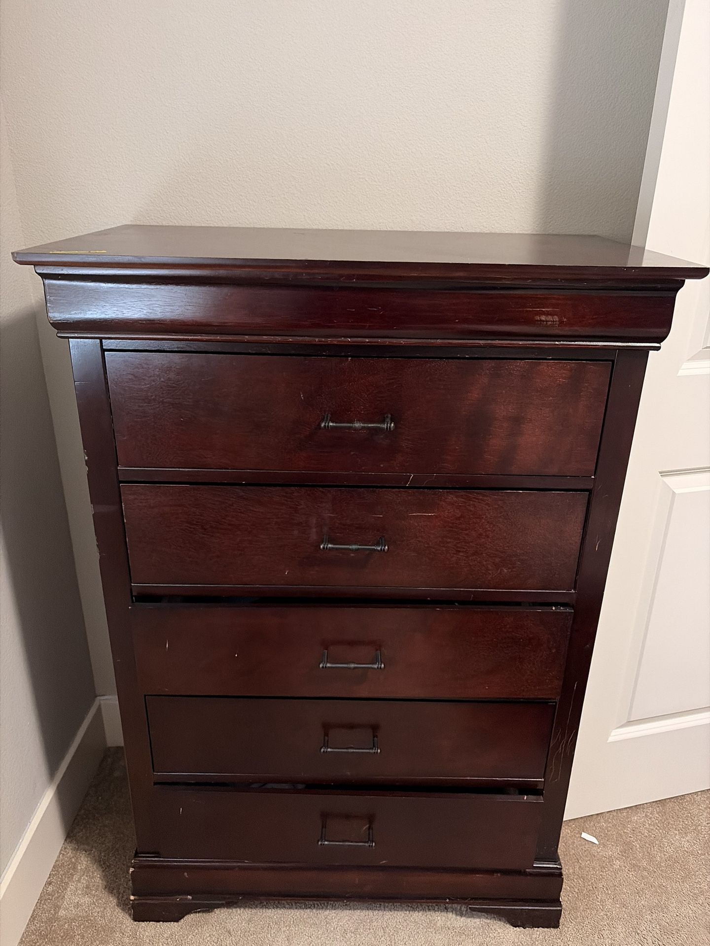 Dresser
