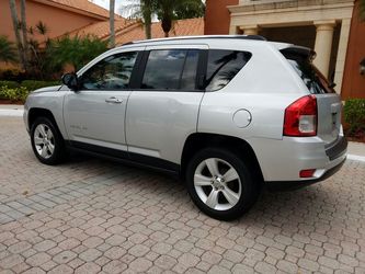 2011 Jeep Compass 5 speed!