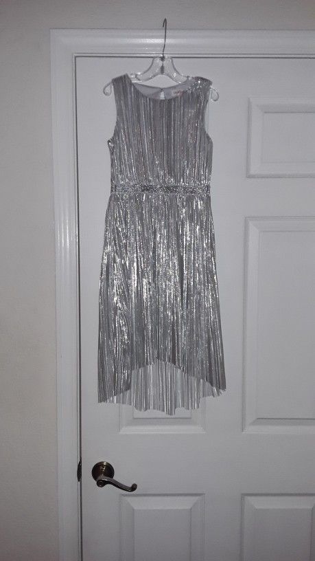 Cat & Jack Girls Size Medium = 7/8 Silver Easter Dress High Low Hem