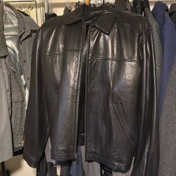 Golden Bear Men's Black Jacket  Medium 