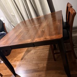 Dining Room Table 