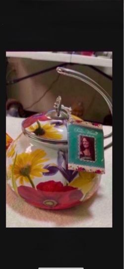CA. NOT USED PIONEER WOMAN FLOWERED TEA POT KETTLE