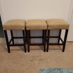 Set Of 3 Counter High Bar Chairs