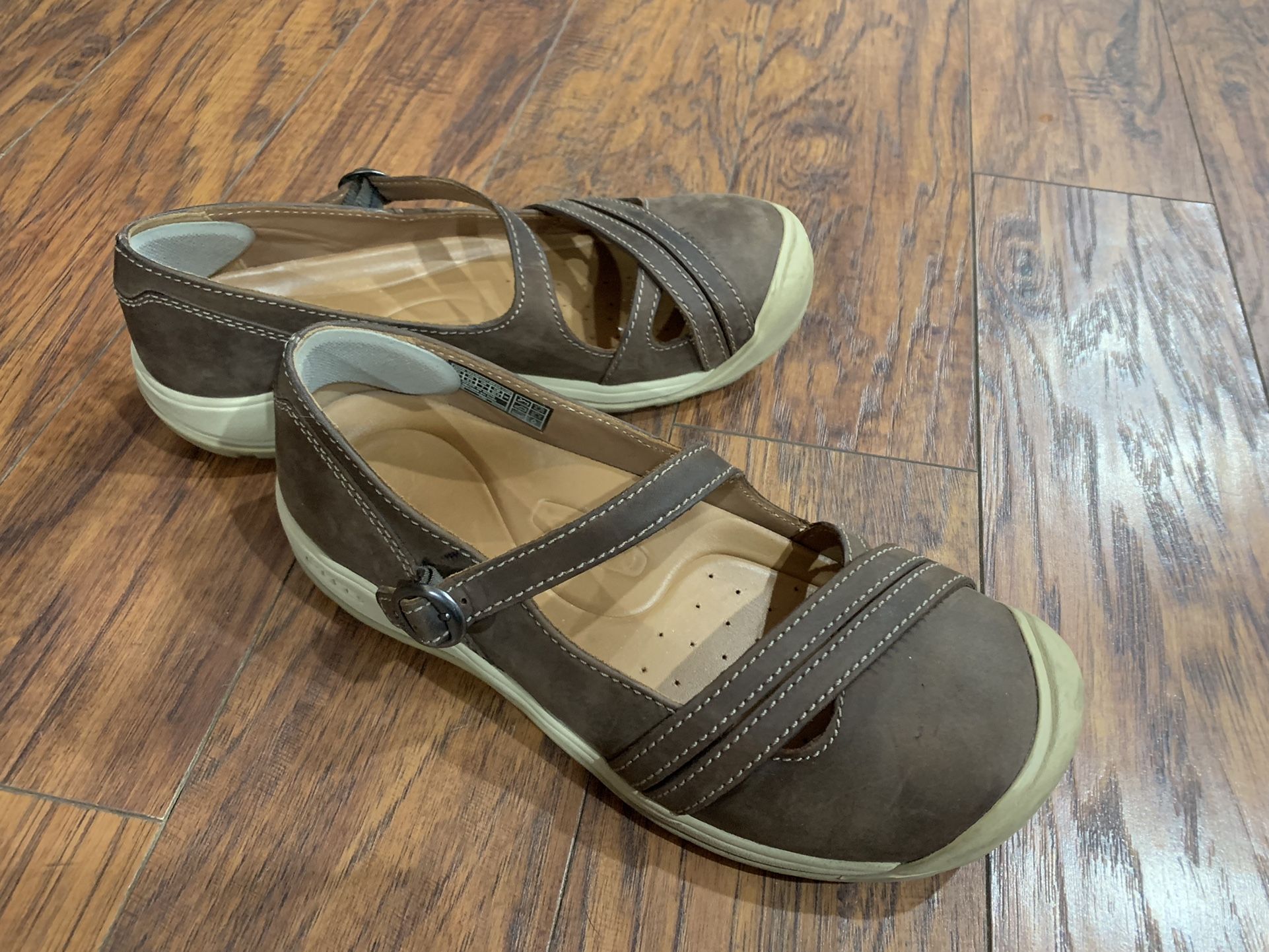 KEEN Mary Jane style shoes