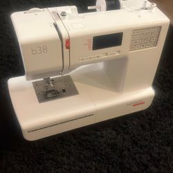 Sewing machine 