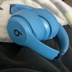 Beats solo 4