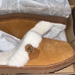 Ariat boot slippers 