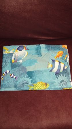 Linen Source 'Coral Reef' Linen Lot