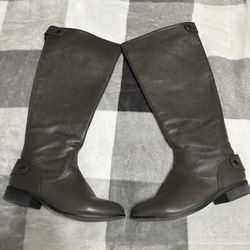 Knee High Women’s Boots 