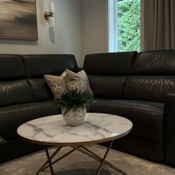 Round Coffee Table with White Faux Marble Top