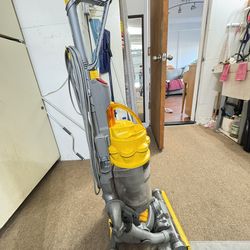 Dyson Upright Vaccum