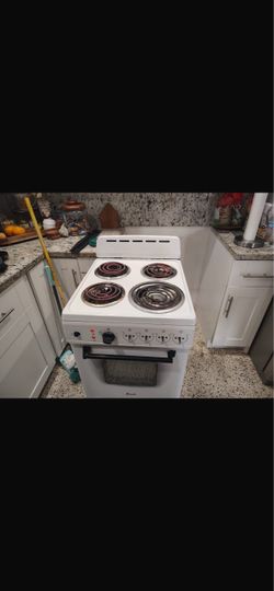 Compact electric stove