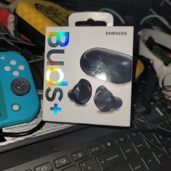New In Open Box Samsung Galaxy Buds + 