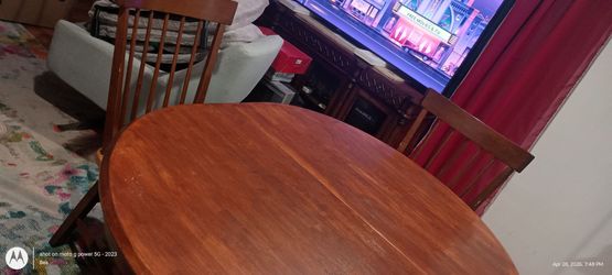 Solid Wood Round Pedestal Dining Table - Warm Cherry Finish