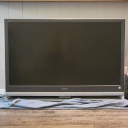 Sony WEGA CRT Projection TV 50 Inch