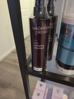 Magnolia Orchid

Rose Hydrating Jelly Mask