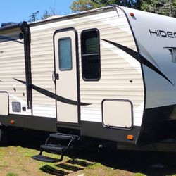 2019 Keystone Hideout Trailer