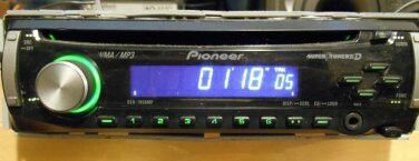 PIONEER SUPER TUNER III STEREO RADIO CD AUX MP3 PLAYER