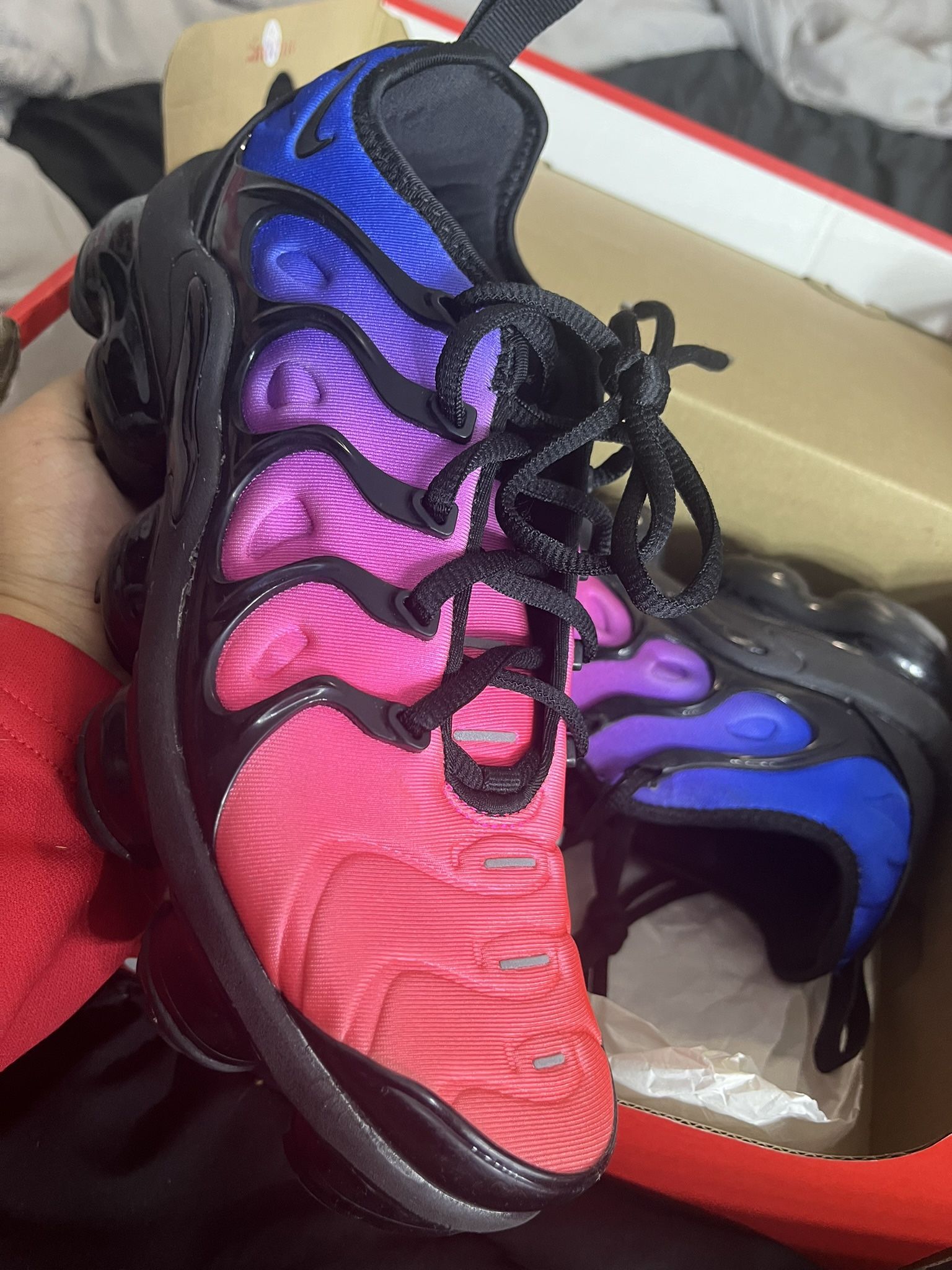 womens vapormax plus