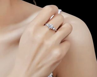 Silver Round Cut Moissanite Engagement Ring