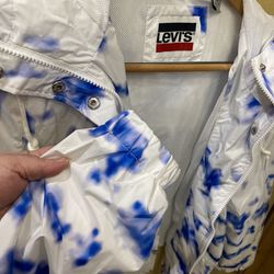 Levi’s Women’s Rain Jacket XL