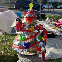 DISNEY CHRISTMAS POPCORN BUCKET