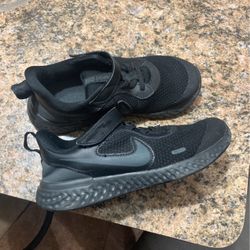 Kids Nike shoes 
