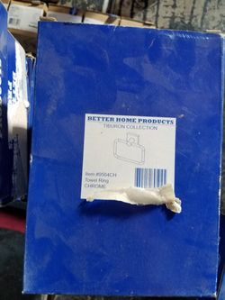 New in box towels rings. I have 12 like this .anillos para tuallas tengo 12 como este tipo