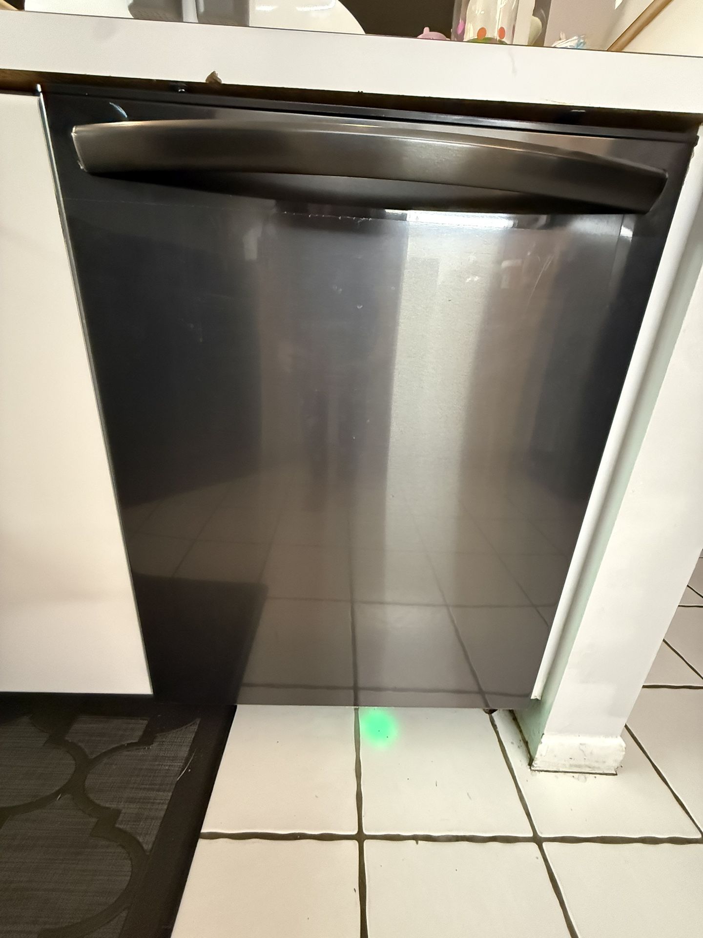 Frigidaire Gallery 24’ Built In Dishwasher