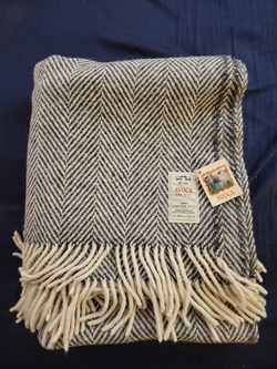 Avoca 100% Wool Throw Blanket