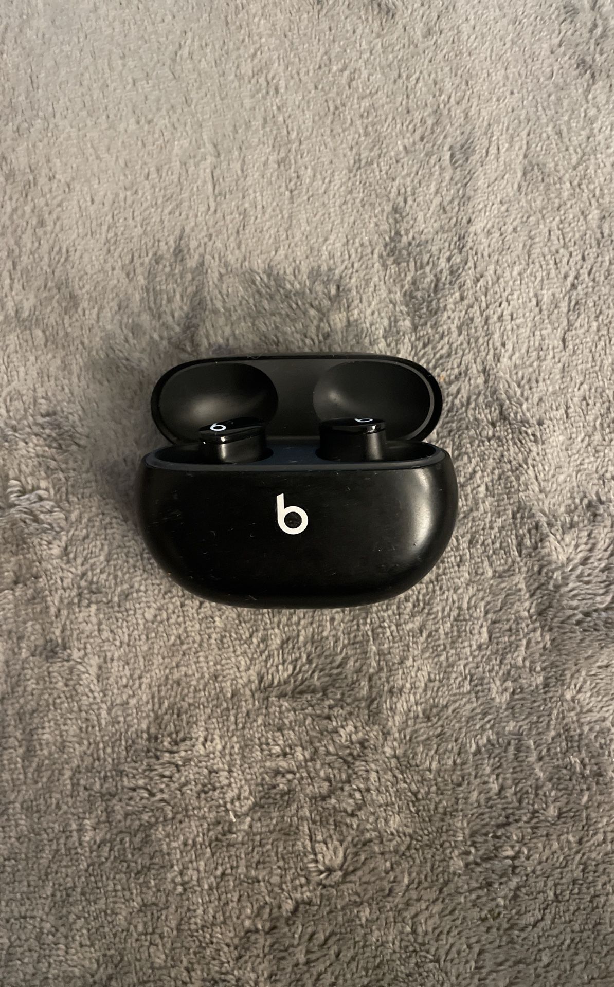 Beats Studio Buds