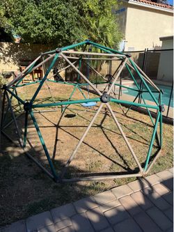 Kids play dome