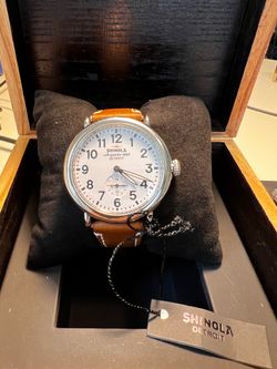 Shinola Runwell 41mm Watch – Tan Leather Strap, White Dial