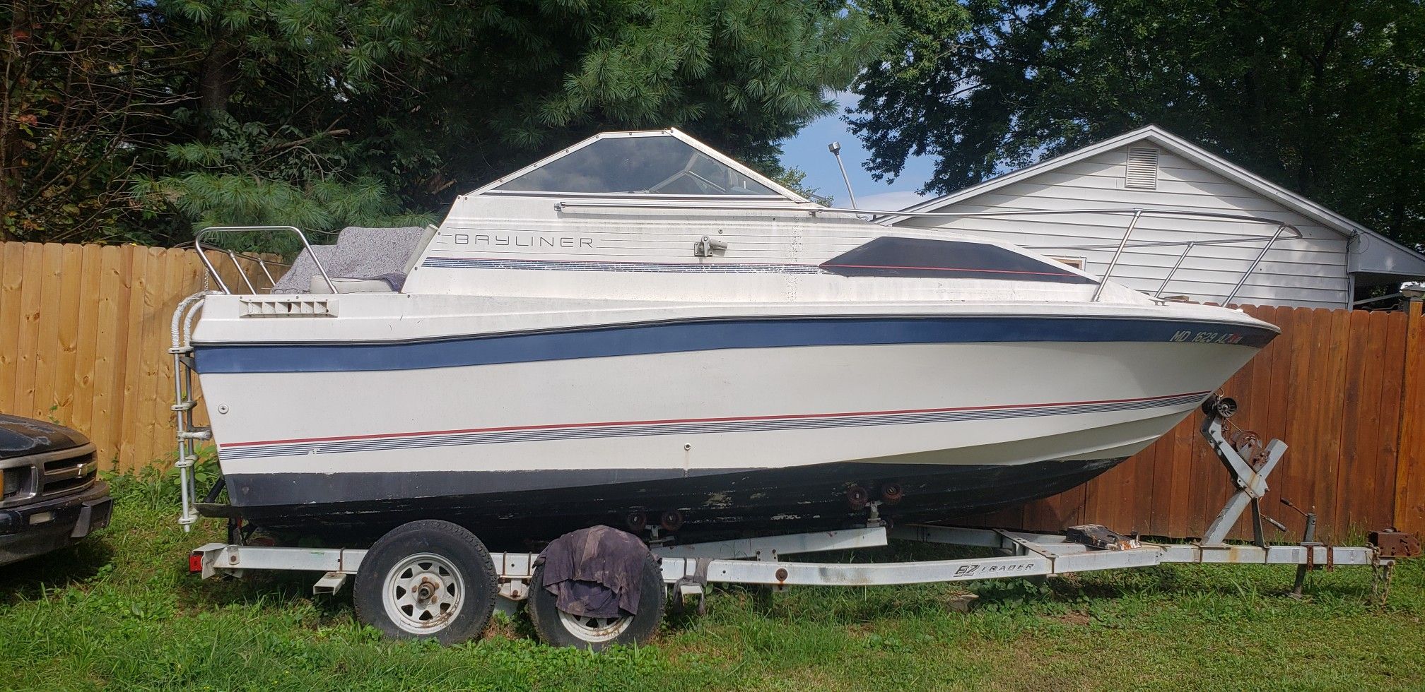 1994 Bayliner boat 22' feets