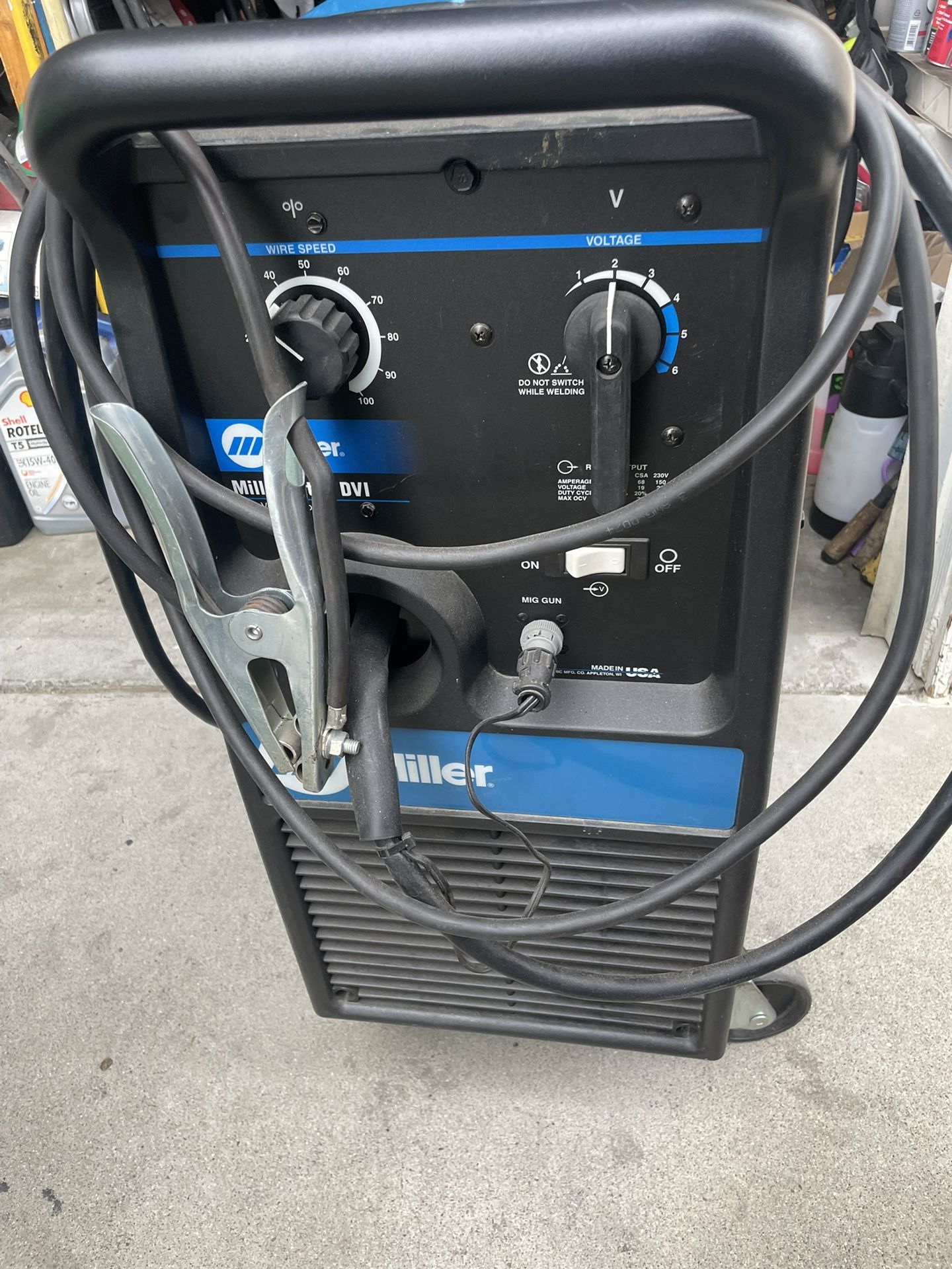 Miller DVI Mig Welder
